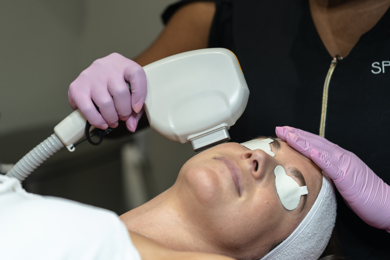 woman receiving hyperpigmentation treatments in Dallas at Spa in the City